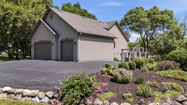 21604 W Bonnie LANE, Lannon, WI 53046
