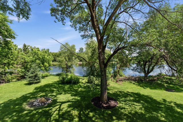 21604 W Bonnie LANE, Lannon, WI 53046
