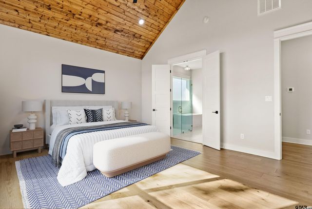 22405 Blue Water Rd, Chandler, TX 75758