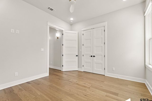 22405 Blue Water Rd, Chandler, TX 75758