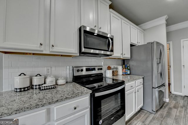 122 Moriah Woods Drive, Auburn, GA 30011