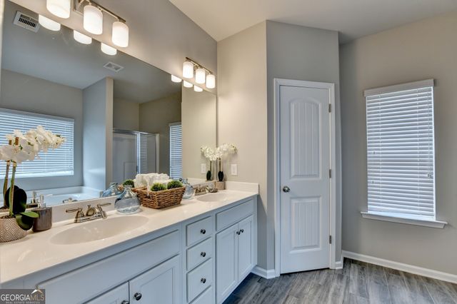 122 Moriah Woods Drive, Auburn, GA 30011