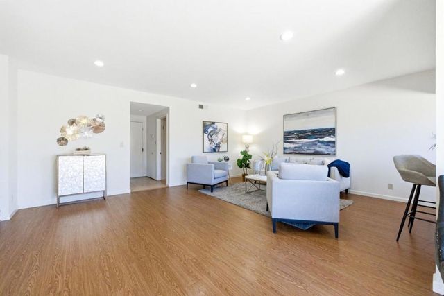 700 Coronado Lane, Foster City, CA 94404
