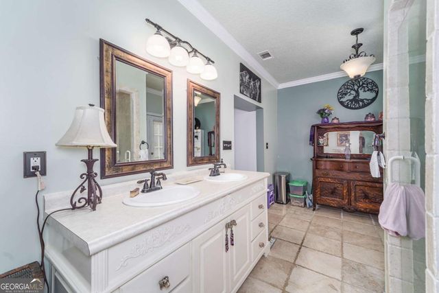 707 Euclid Avenue, Waycross, GA 31501