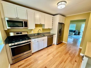 6 Bayberry Dr 4, Sharon, MA 02067