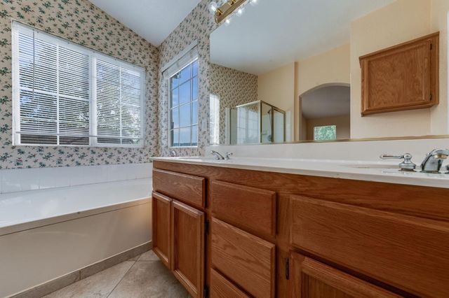 8956 E Valley Dr, Elk Grove, CA 95624