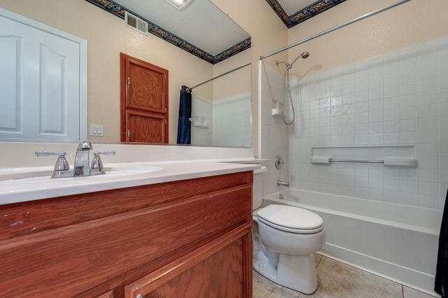 8956 E Valley Dr, Elk Grove, CA 95624