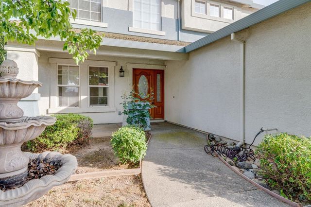 8956 E Valley Dr, Elk Grove, CA 95624