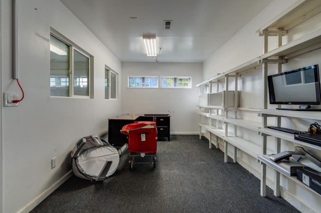 8956 E Valley Dr, Elk Grove, CA 95624