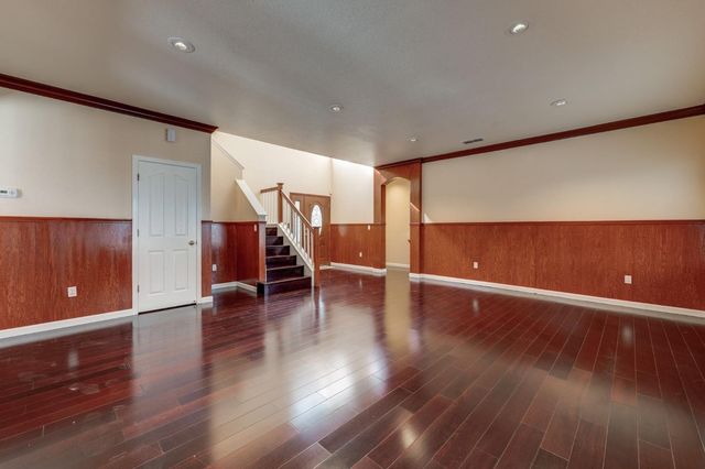 8956 E Valley Dr, Elk Grove, CA 95624