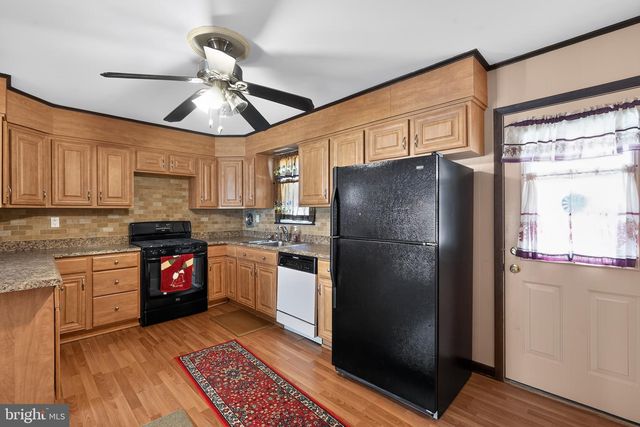 1410 HIGH ST, Burlington, NJ 08016