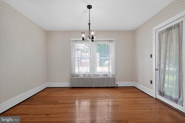 1410 HIGH ST, Burlington, NJ 08016