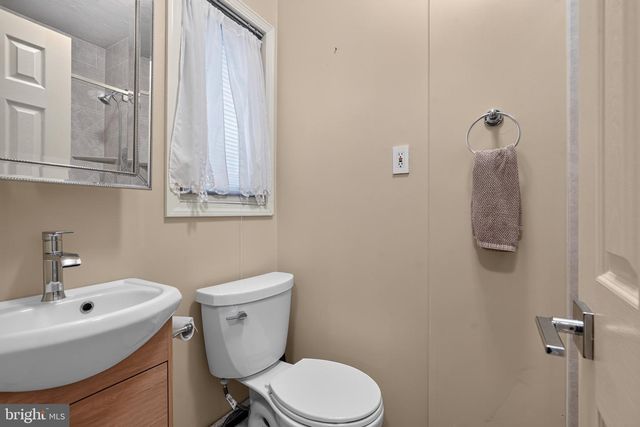 1410 HIGH ST, Burlington, NJ 08016