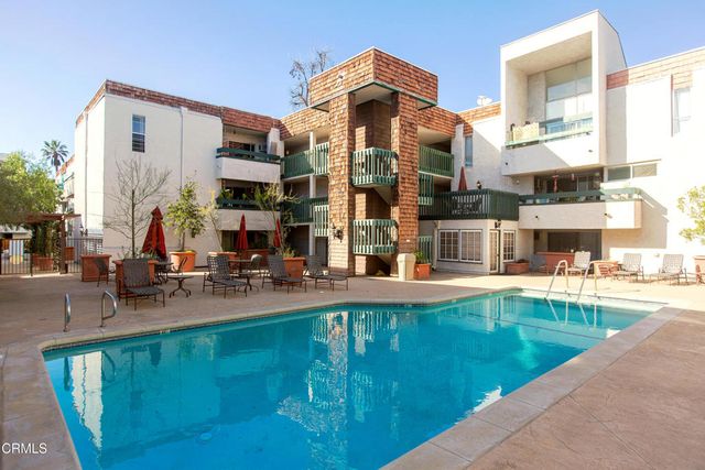 360 S Euclid Avenue 126, Pasadena, CA 91101