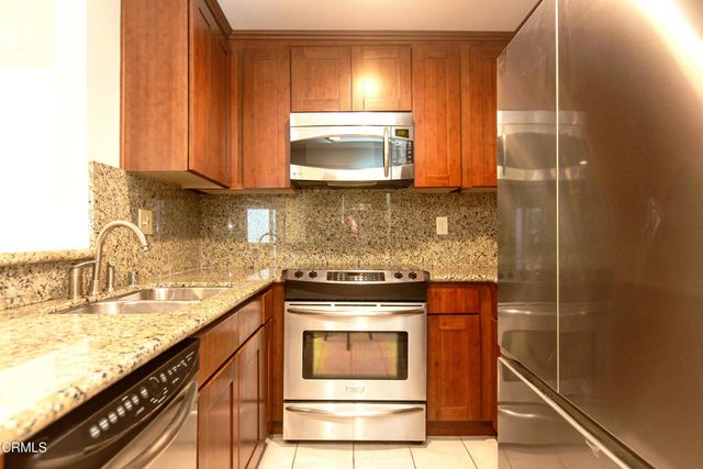 360 S Euclid Avenue 126, Pasadena, CA 91101