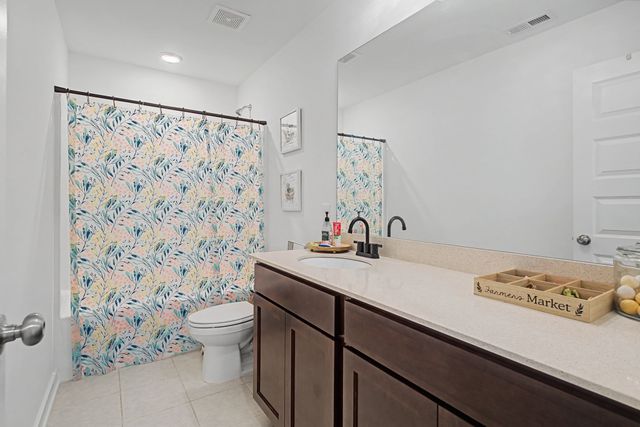 3063 Oscar Dr, White House, TN 37188