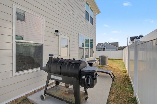 3063 Oscar Dr, White House, TN 37188