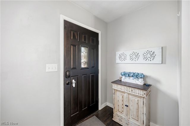 1004 Plymouth Drive, Grafton, OH 44044