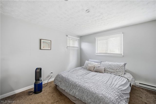 1004 Plymouth Drive, Grafton, OH 44044