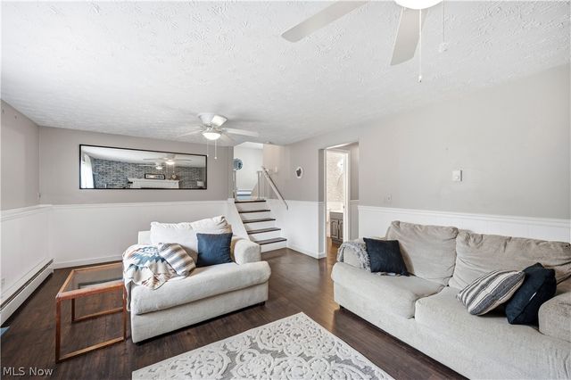 1004 Plymouth Drive, Grafton, OH 44044