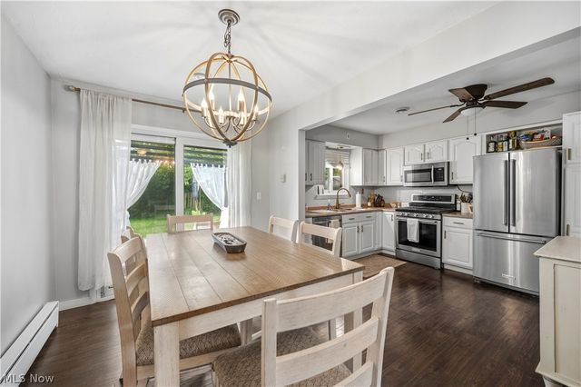 1004 Plymouth Drive, Grafton, OH 44044