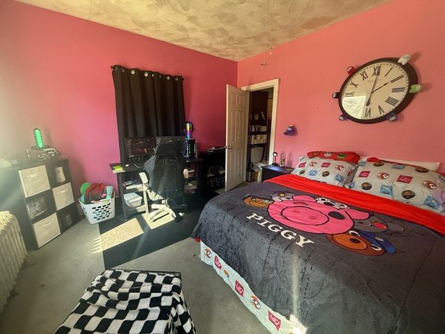 33 Adam St, Pittsfield, MA 01201