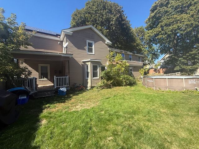 33 Adam St, Pittsfield, MA 01201