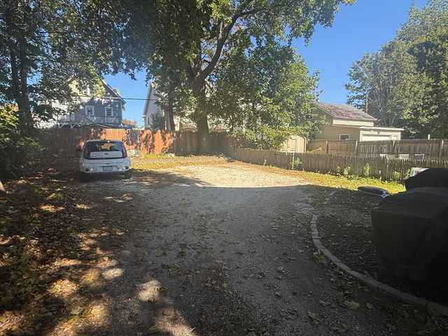 33 Adam St, Pittsfield, MA 01201