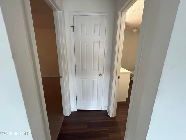 4140 Breezewood Drive Apt 204, Wilmington, NC 28412