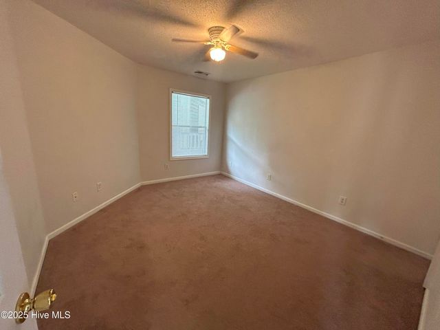 4140 Breezewood Drive Apt 204, Wilmington, NC 28412