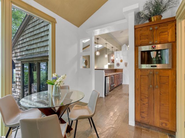 19 Moonshine Falls Trail, Landrum, SC 29356