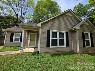 221 Auten Circle, Mount Holly, NC 28120