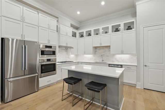 1432 N Avenue, Plano, TX 75074