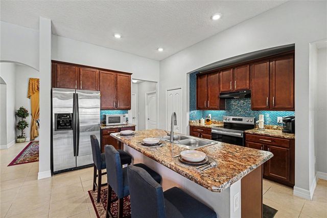 1025 MORGAN CIRCLE NE, Palm Bay, FL 32905