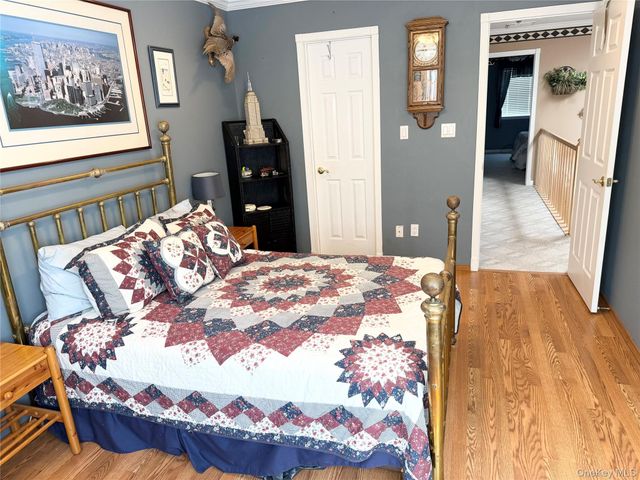 251 Barn Swallow Court, Manorville, NY 11949