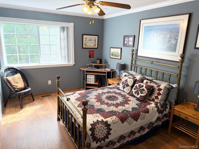 251 Barn Swallow Court, Manorville, NY 11949