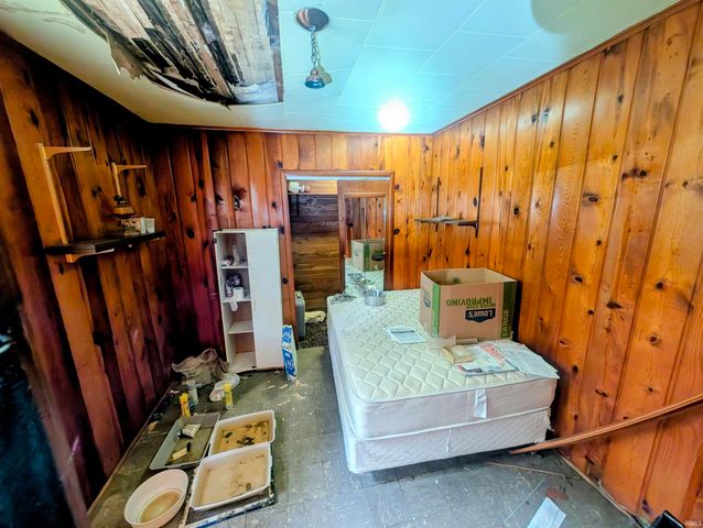 55453 Glenn Road, South Bend, IN 46628