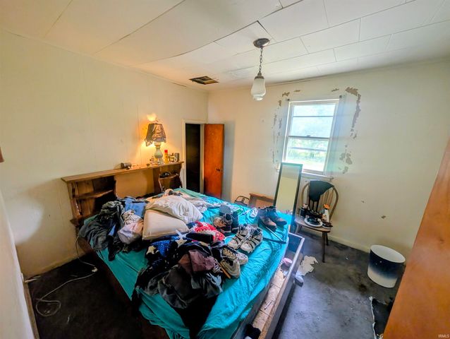 55453 Glenn Road, South Bend, IN 46628