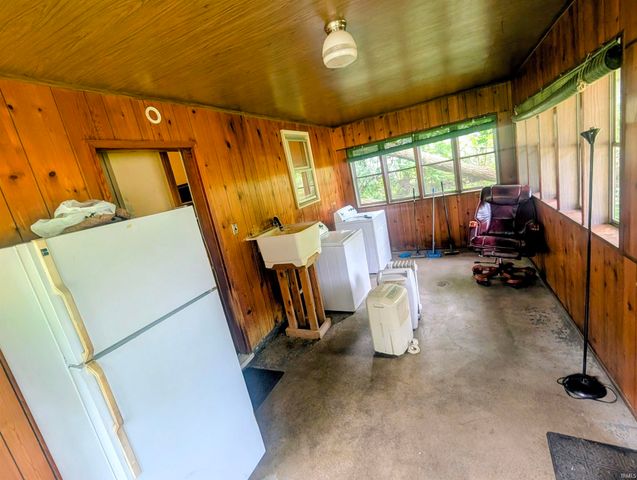 55453 Glenn Road, South Bend, IN 46628