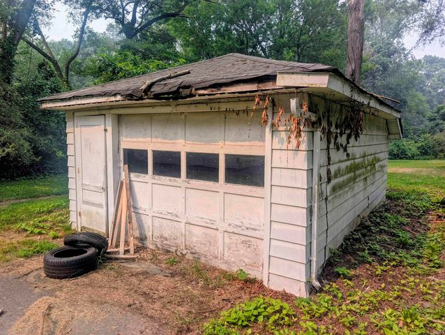 55453 Glenn Road, South Bend, IN 46628