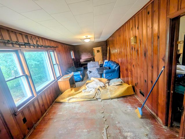 55453 Glenn Road, South Bend, IN 46628
