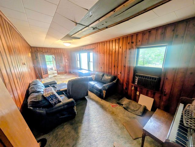 55453 Glenn Road, South Bend, IN 46628