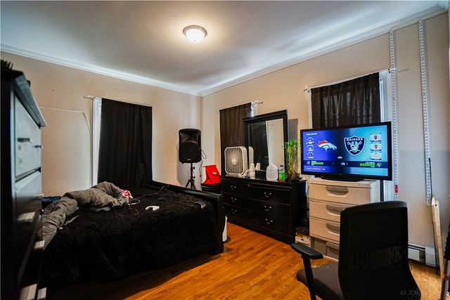 828 cranston Street, Cranston, RI 02920
