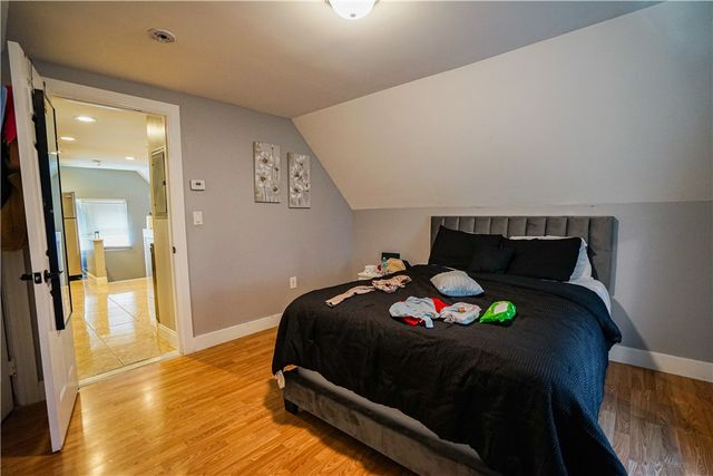 828 cranston Street, Cranston, RI 02920