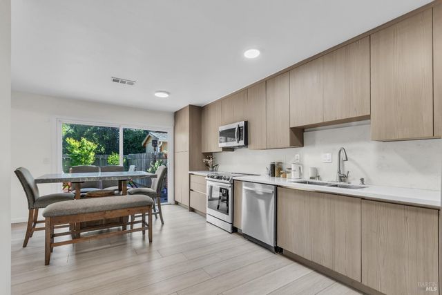 4820 Greenridge Ct, Fairfield, CA 94534