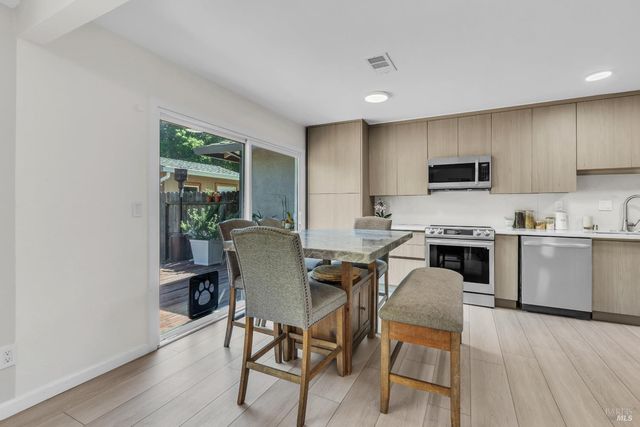 4820 Greenridge Ct, Fairfield, CA 94534