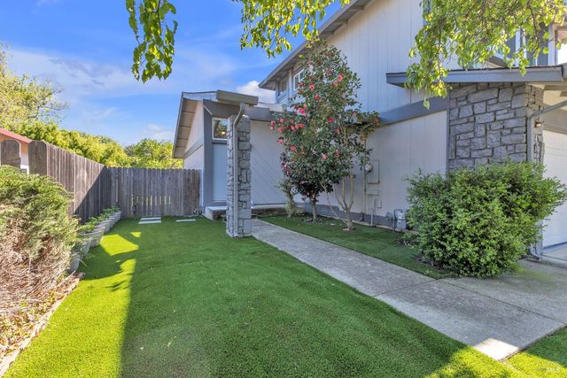 4820 Greenridge Ct, Fairfield, CA 94534