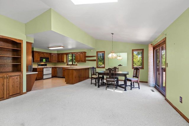 213 BROADVIEW DRIVE, Green Bay, WI 54301