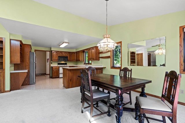 213 BROADVIEW DRIVE, Green Bay, WI 54301