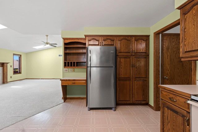 213 BROADVIEW DRIVE, Green Bay, WI 54301